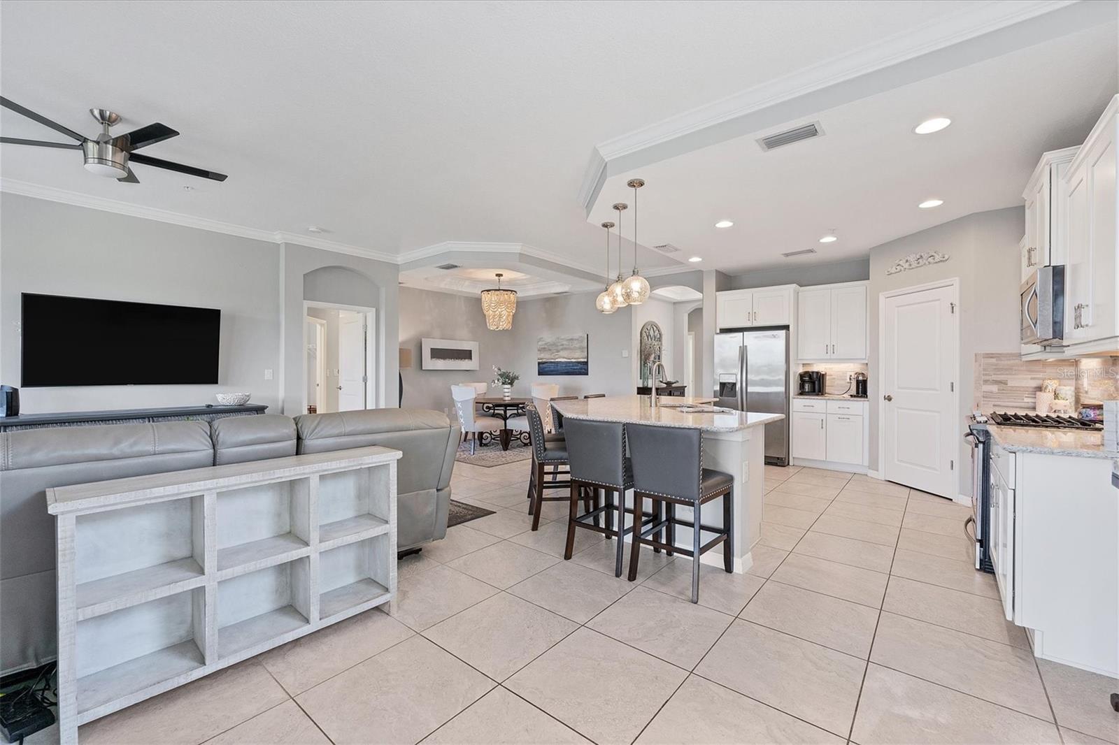 7564 Divot Loop Property Photo 12