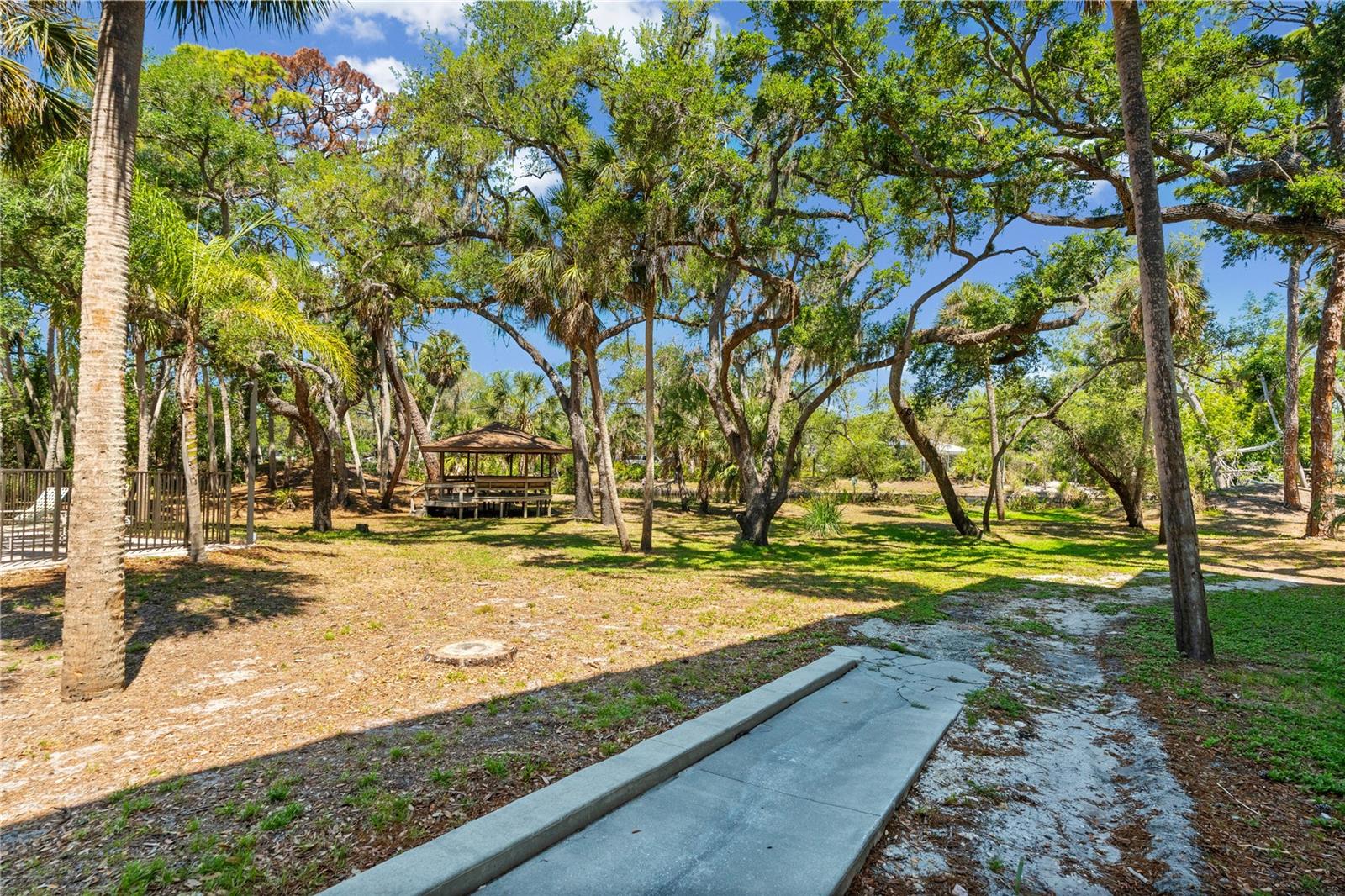 2746 Orchid Oaks Dr #301 Property Photo 38