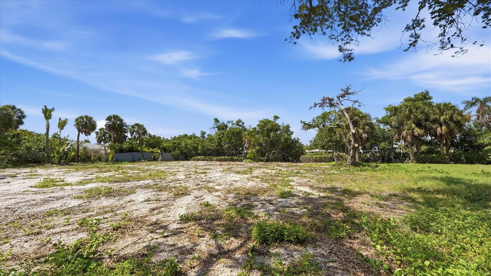 7723 Sanderling Rd Property Photo 11