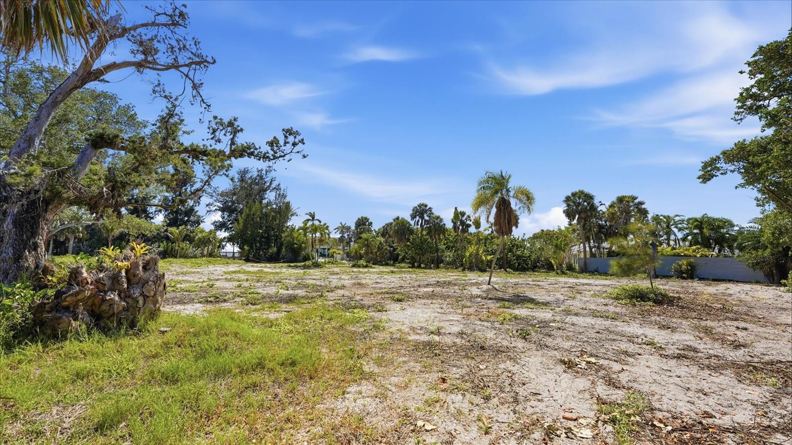 7723 Sanderling Rd Property Photo 12