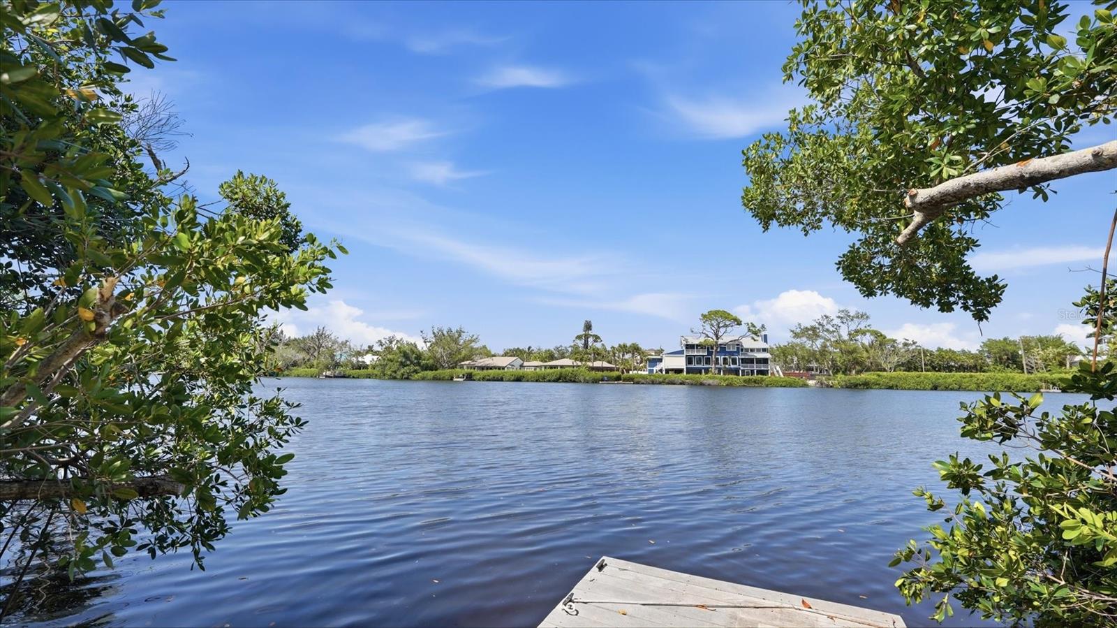 7723 Sanderling Rd Property Photo 13