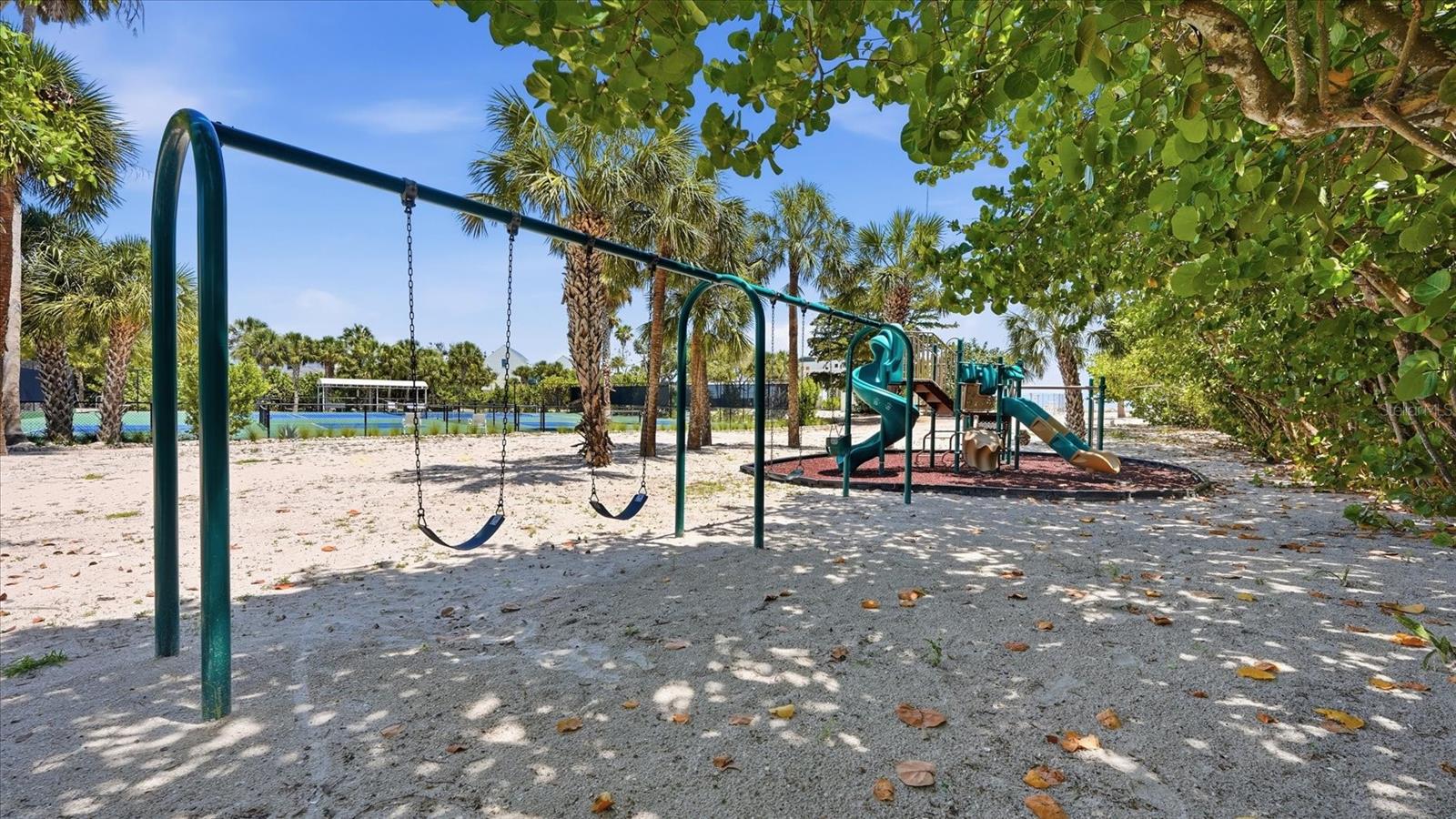 7723 Sanderling Rd Property Photo 31