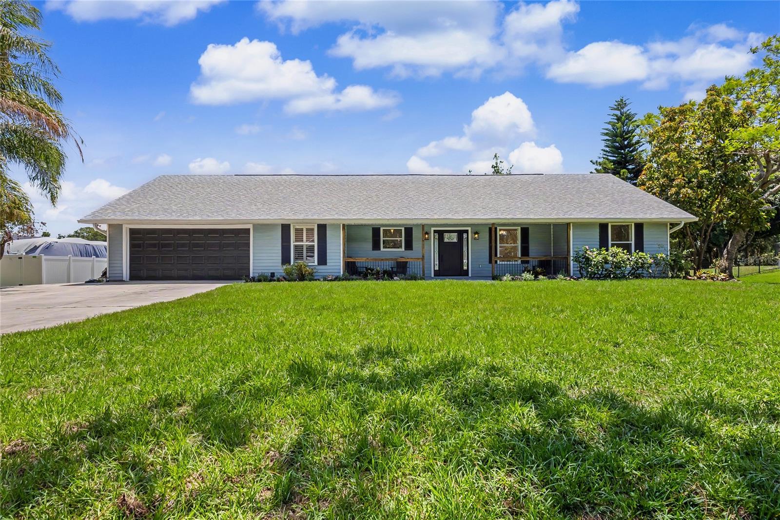 601 136th Ct E Property Photo 2