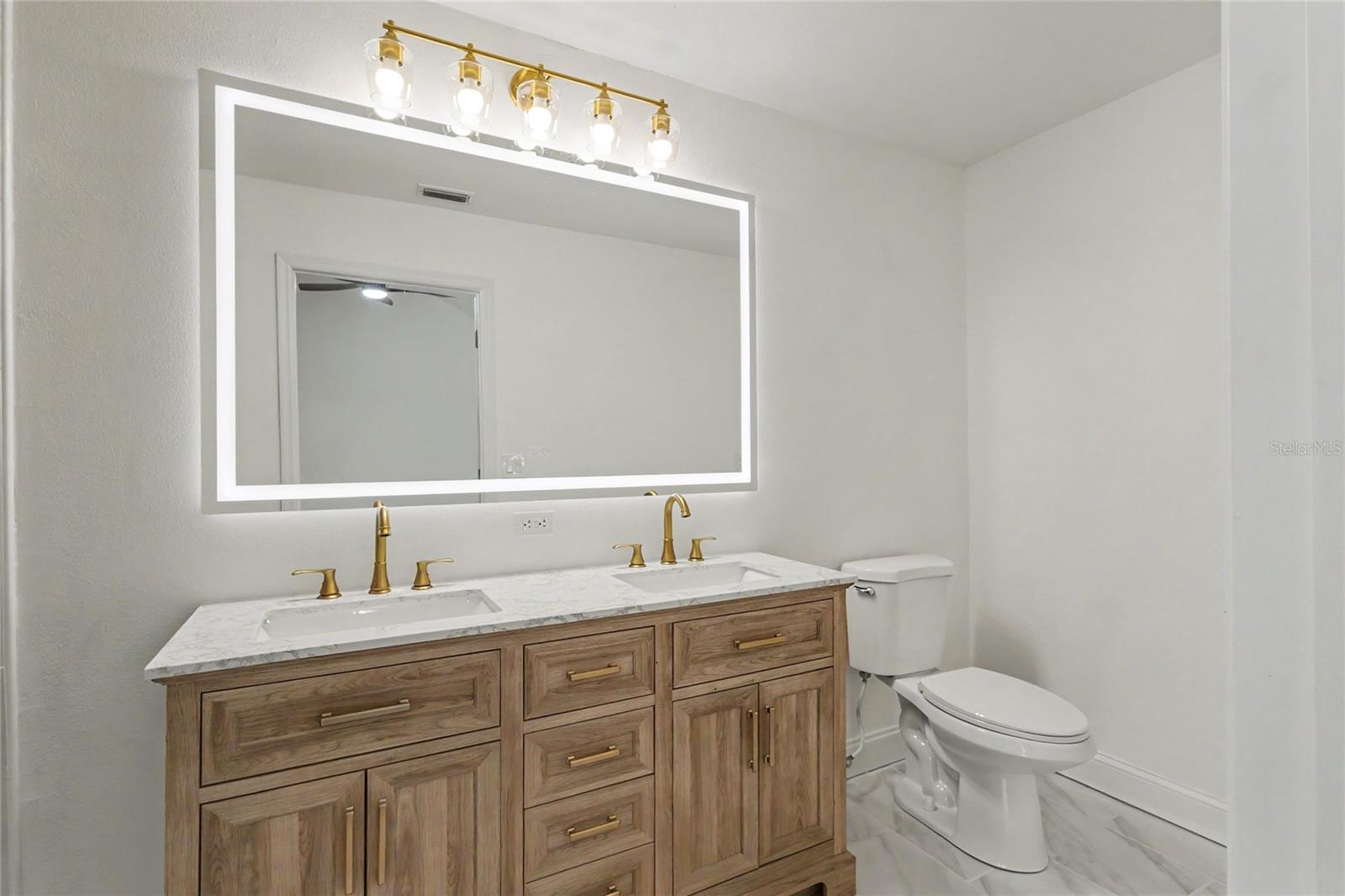 601 136th Ct E Property Photo 19