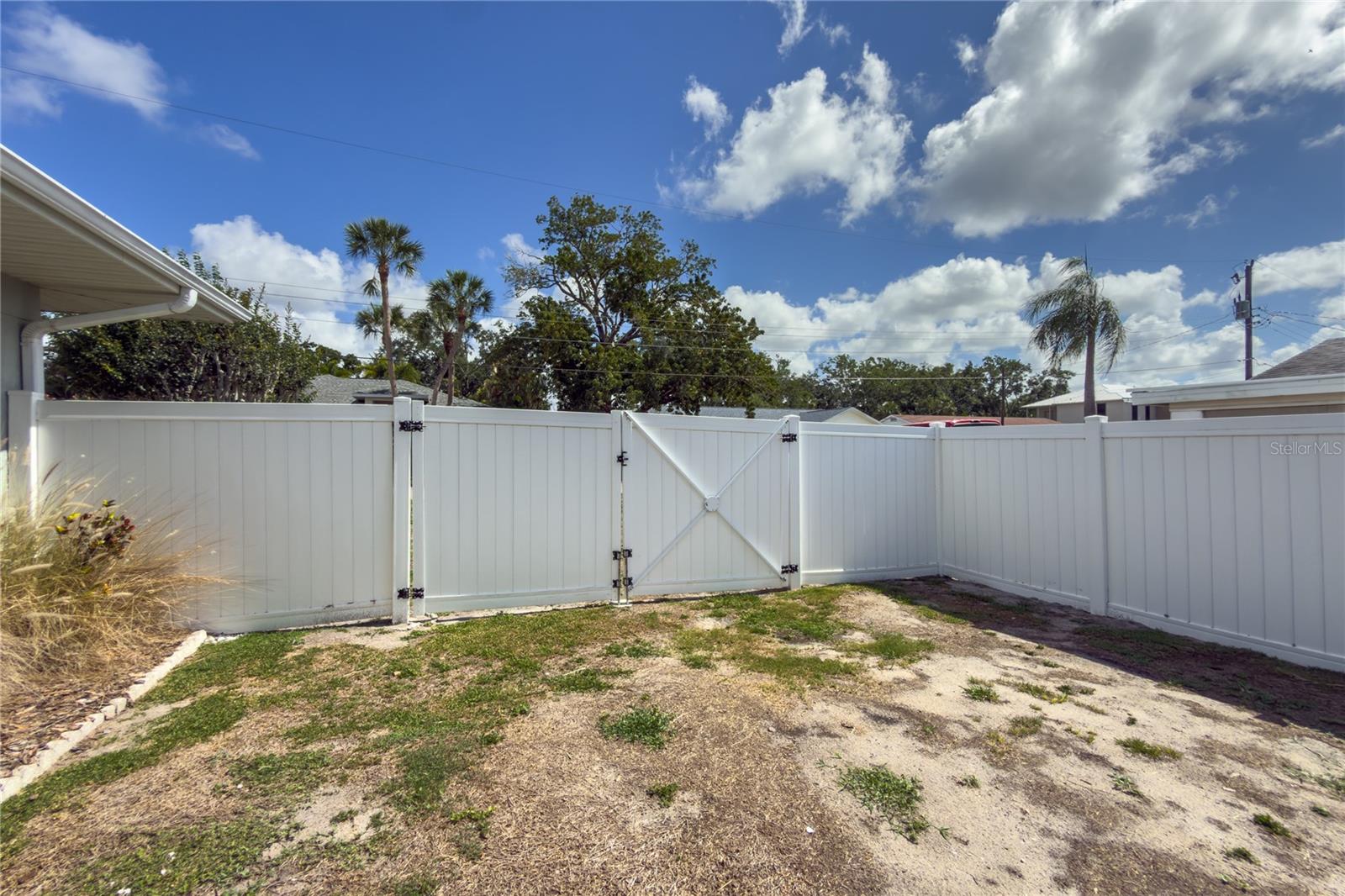 4517 8th Street Ct E Property Photo 9