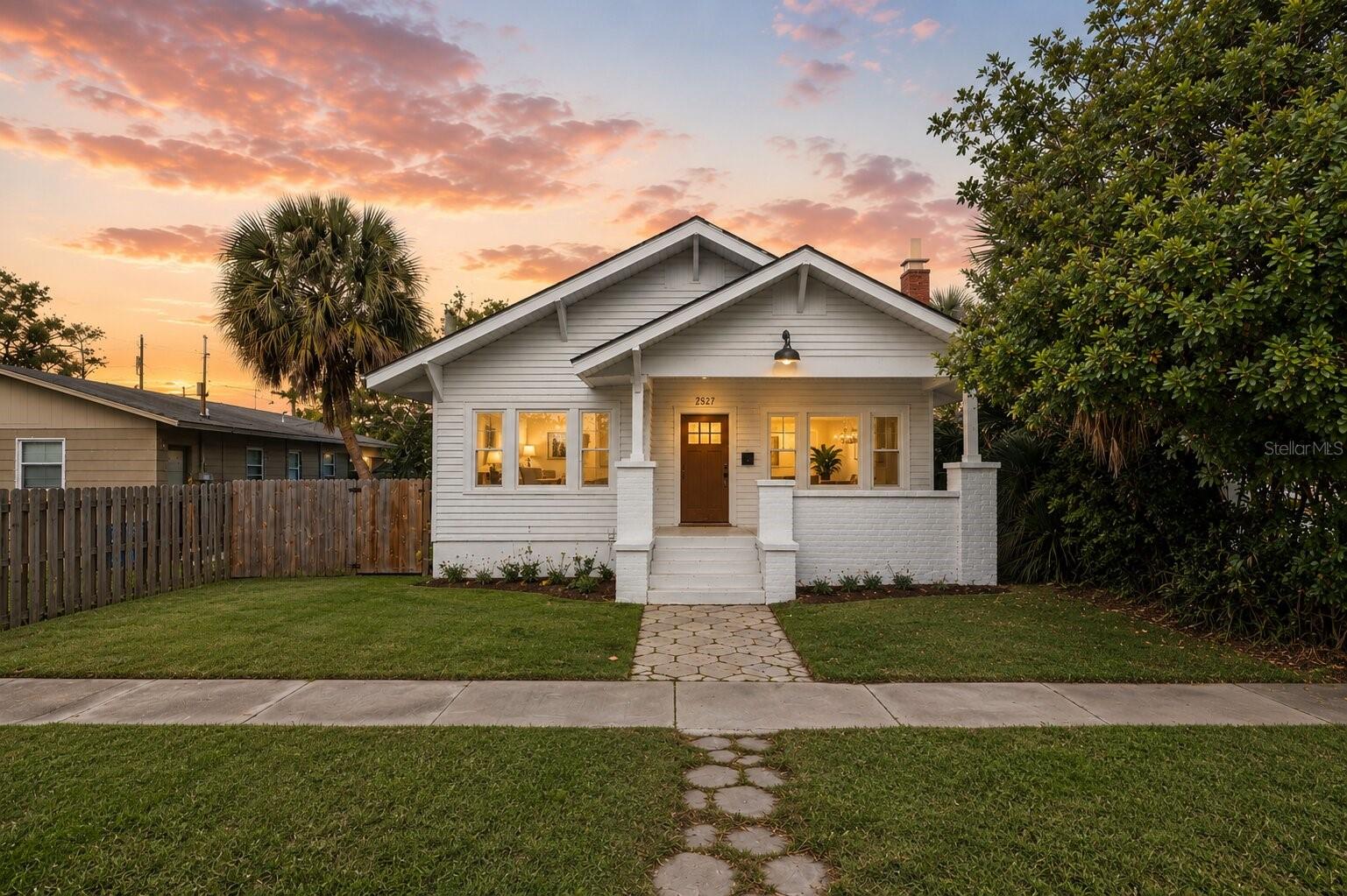 2527 Highland St S Property Photo 1