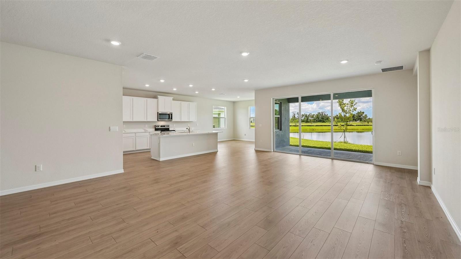 1851 Browning Loop Property Photo 10