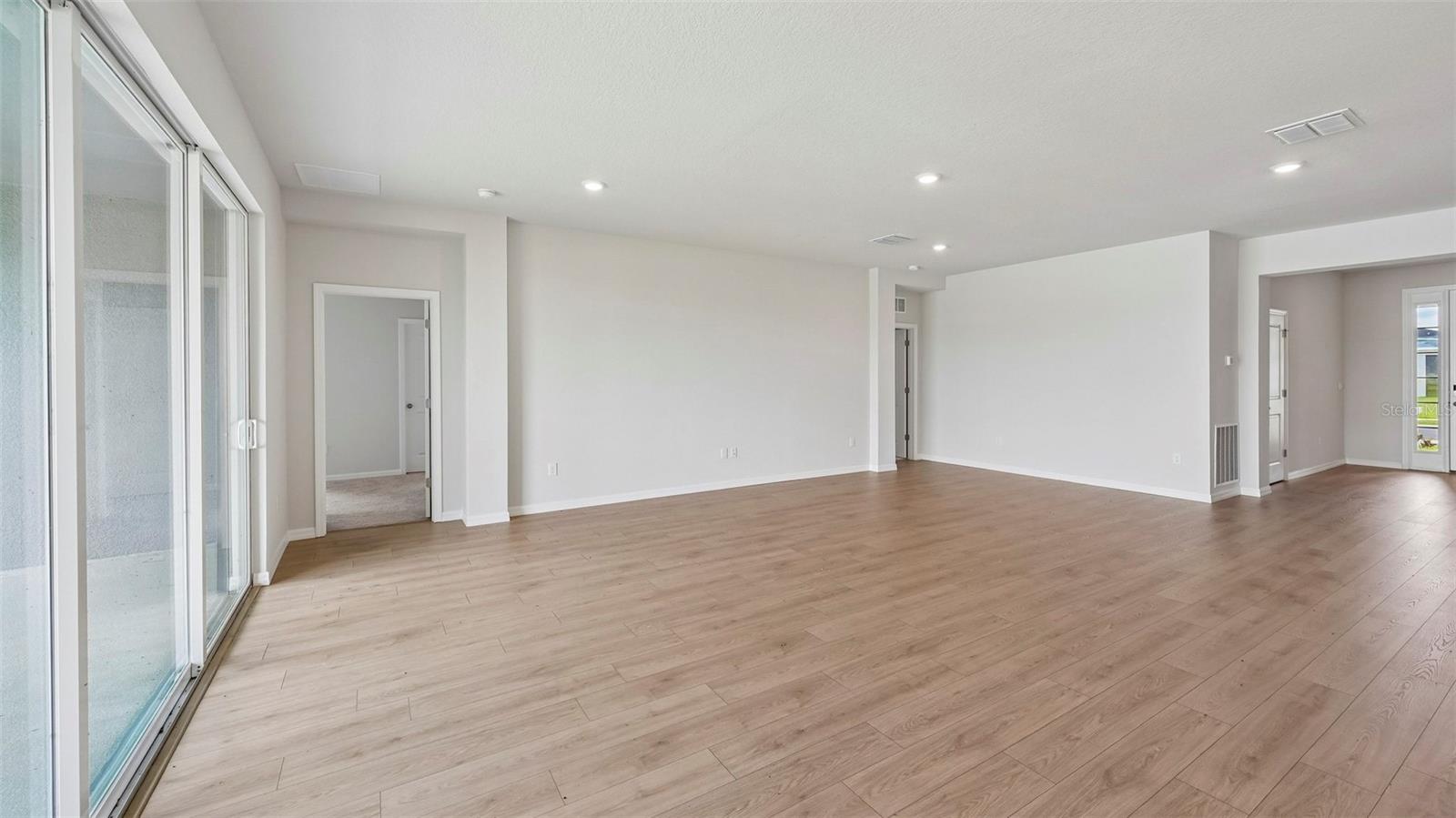 1851 Browning Loop Property Photo 12