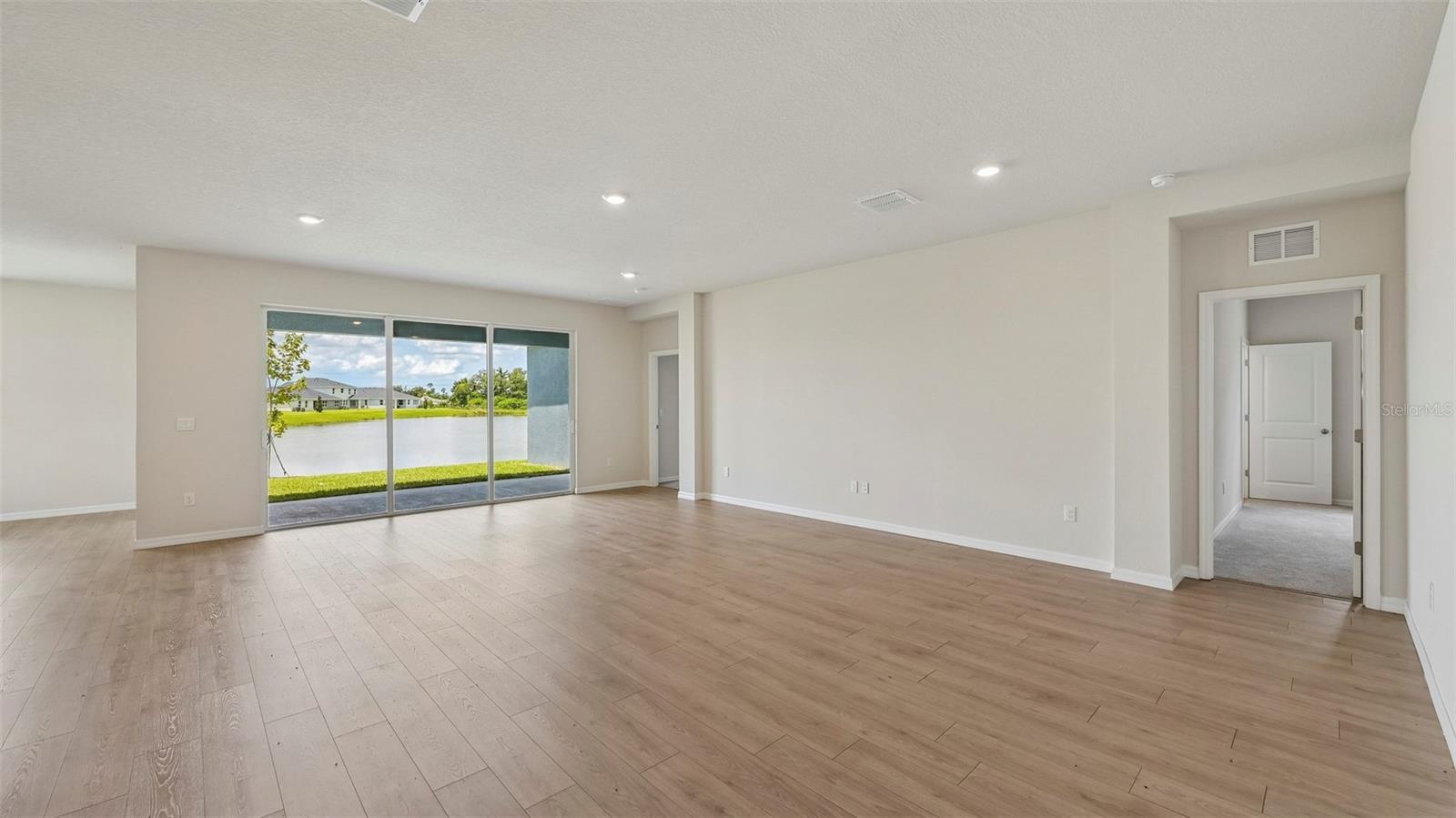 1851 Browning Loop Property Photo 13