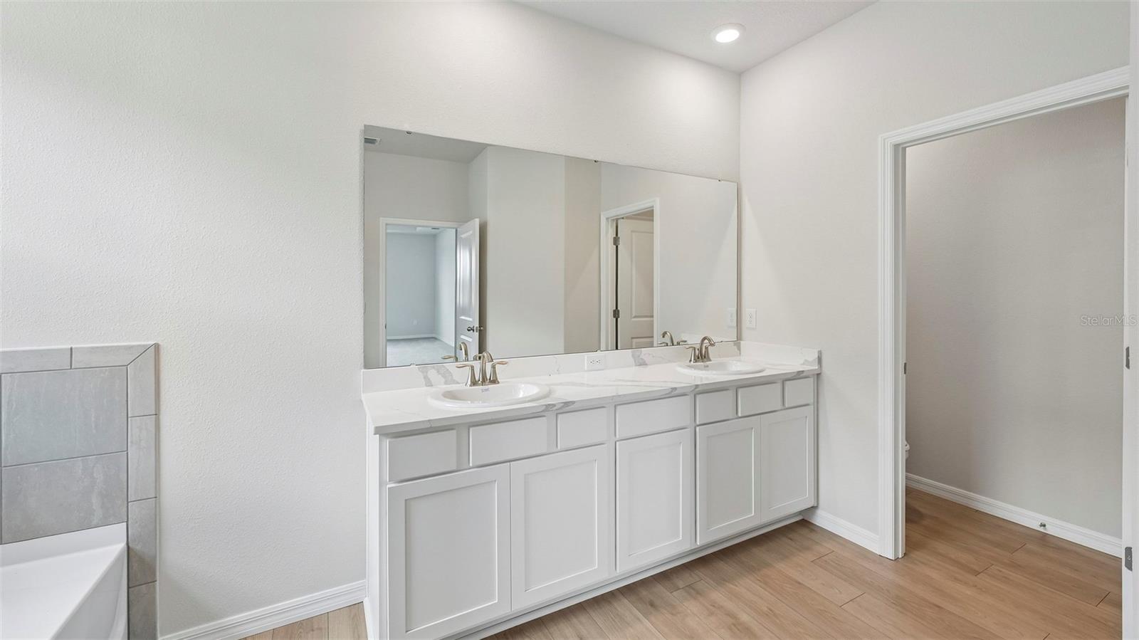 1851 Browning Loop Property Photo 18