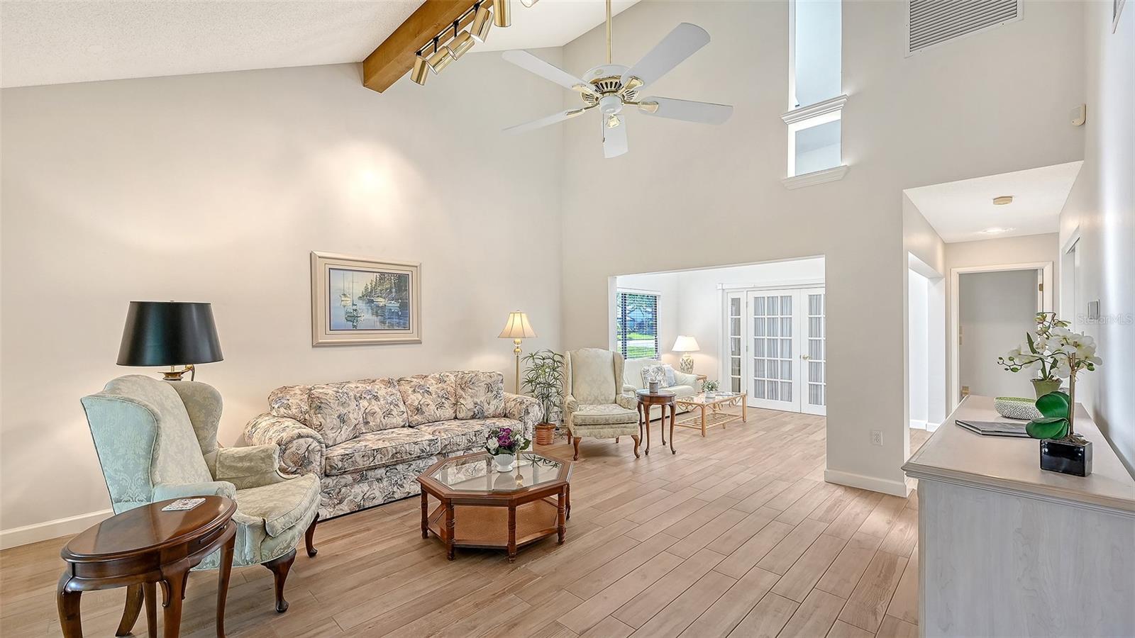 4391 Woodmans Chart #155 Property Photo 8