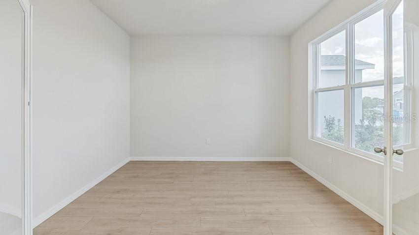 1855 Browning Loop Property Photo 3
