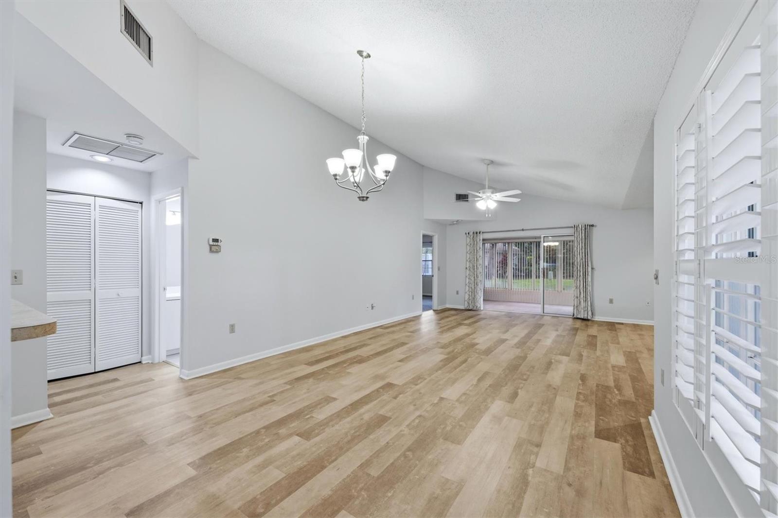 6420 Carrington Cir #35 Property Photo 10