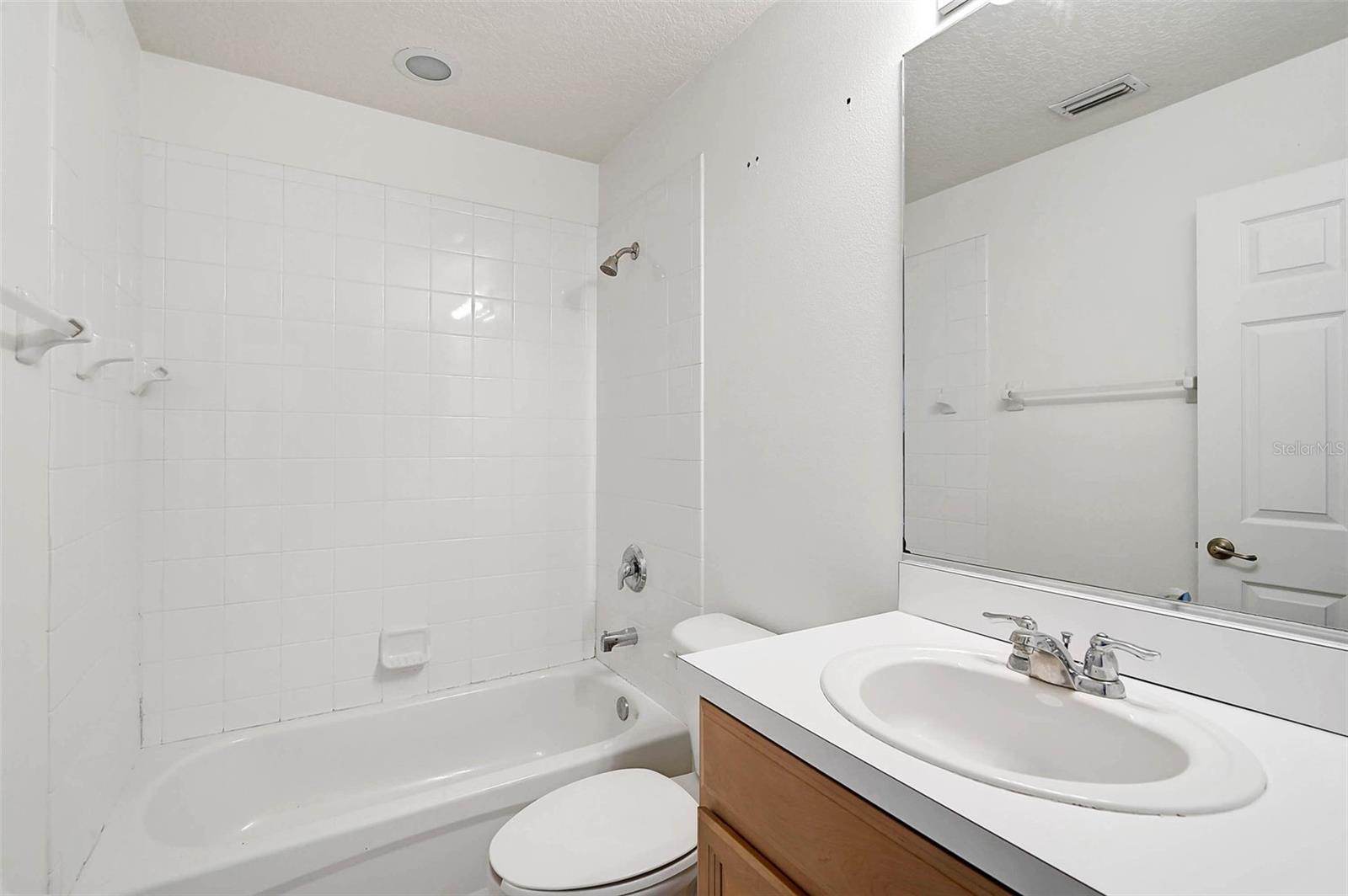 208 Cape Harbour Loop #108 Property Photo 18