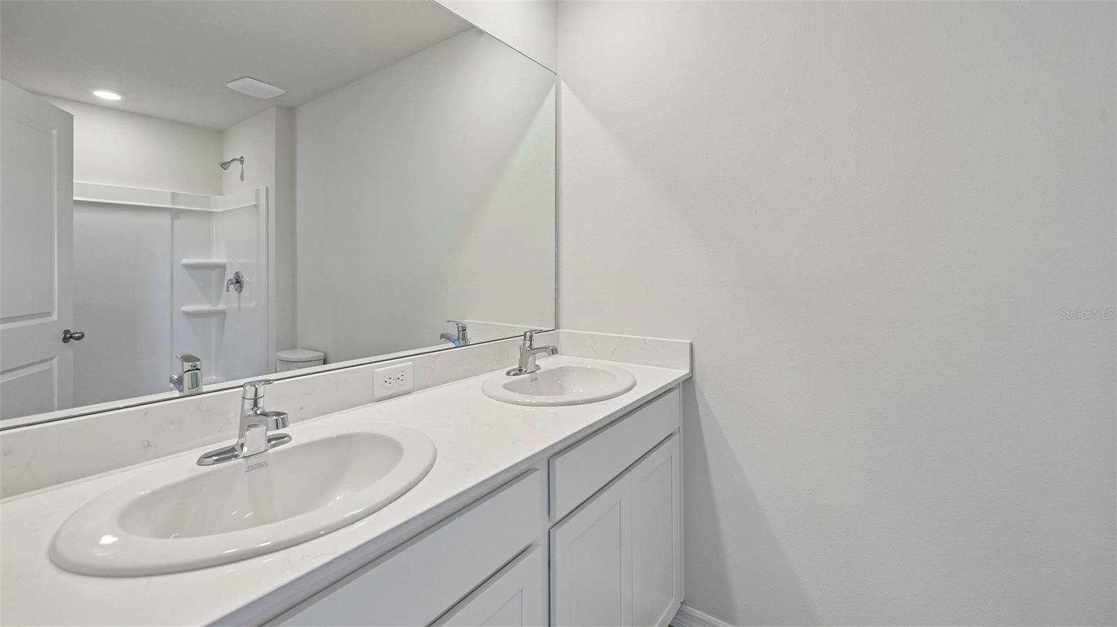 12411 Hopscotch Ave E Property Photo 14