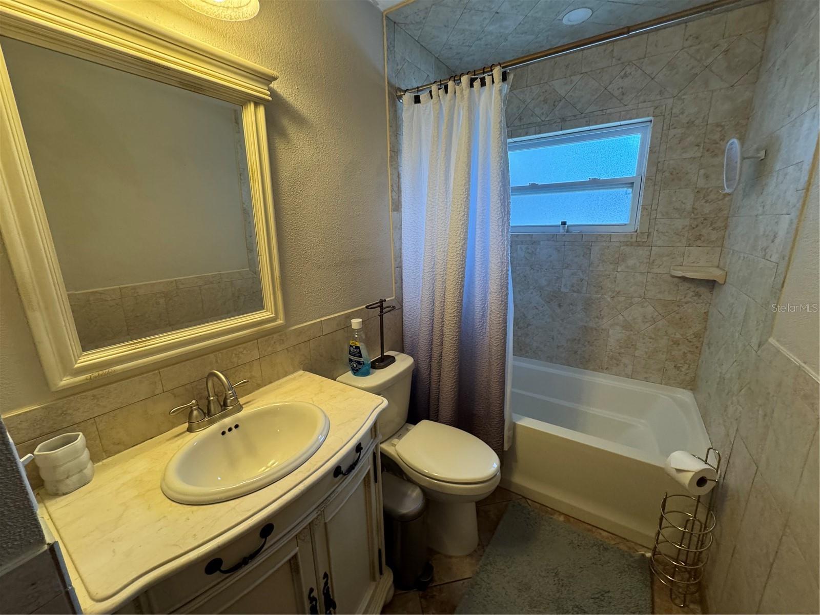 2751 72nd Avenue Dr E Property Photo 8