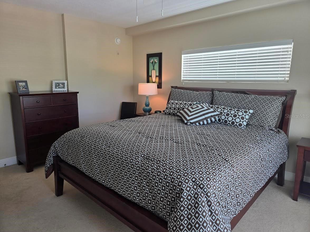 650 Golden Gate Pt #301 Property Photo 25
