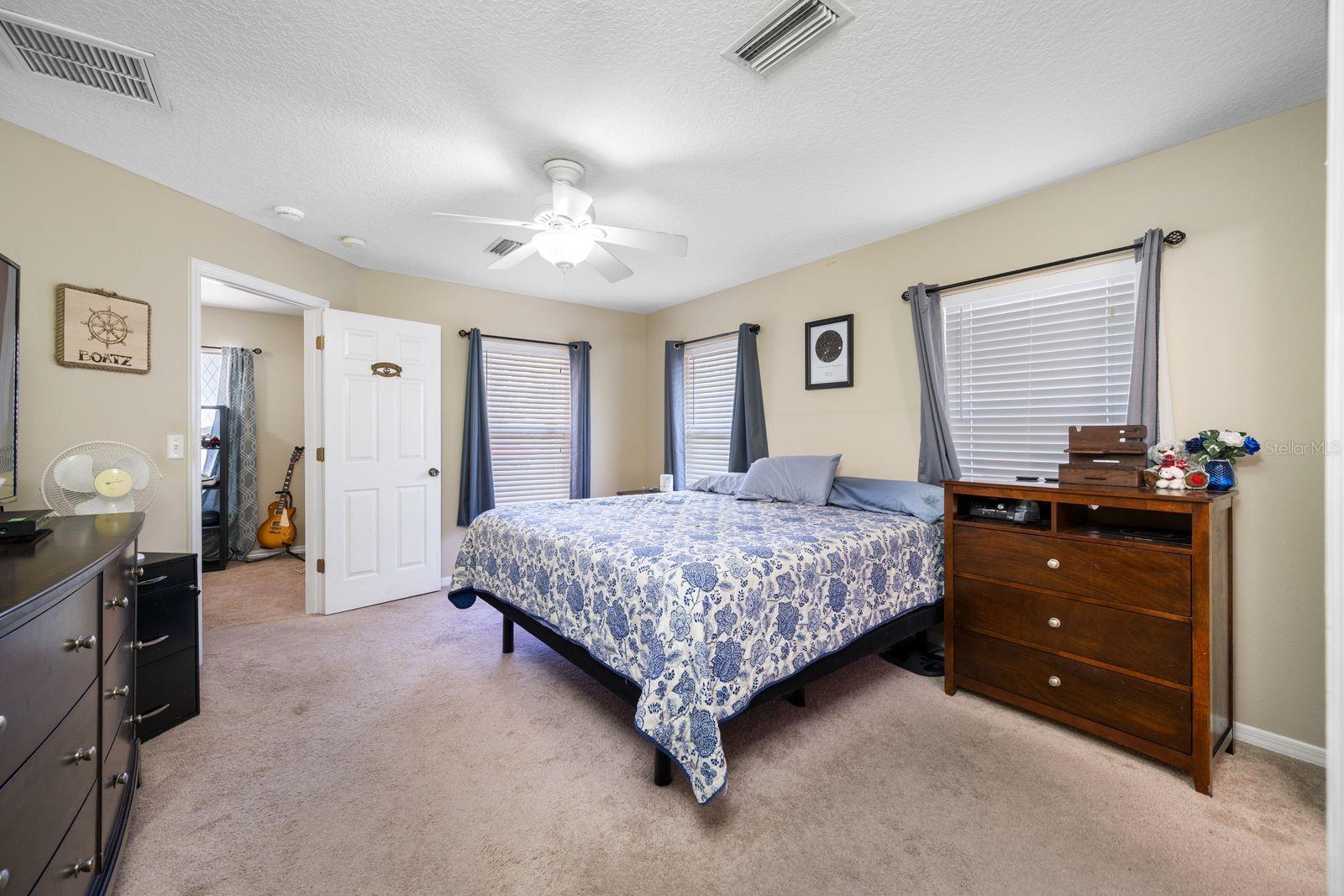 2802 93rd Ct E Property Photo 11