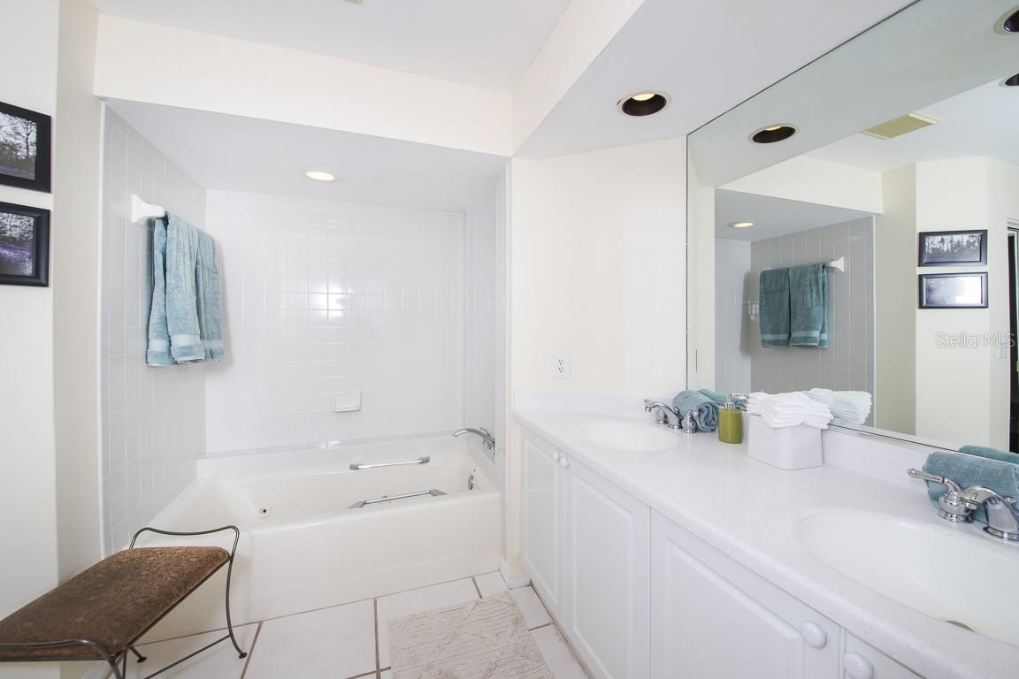 3605 54th Dr W #202 Property Photo 19