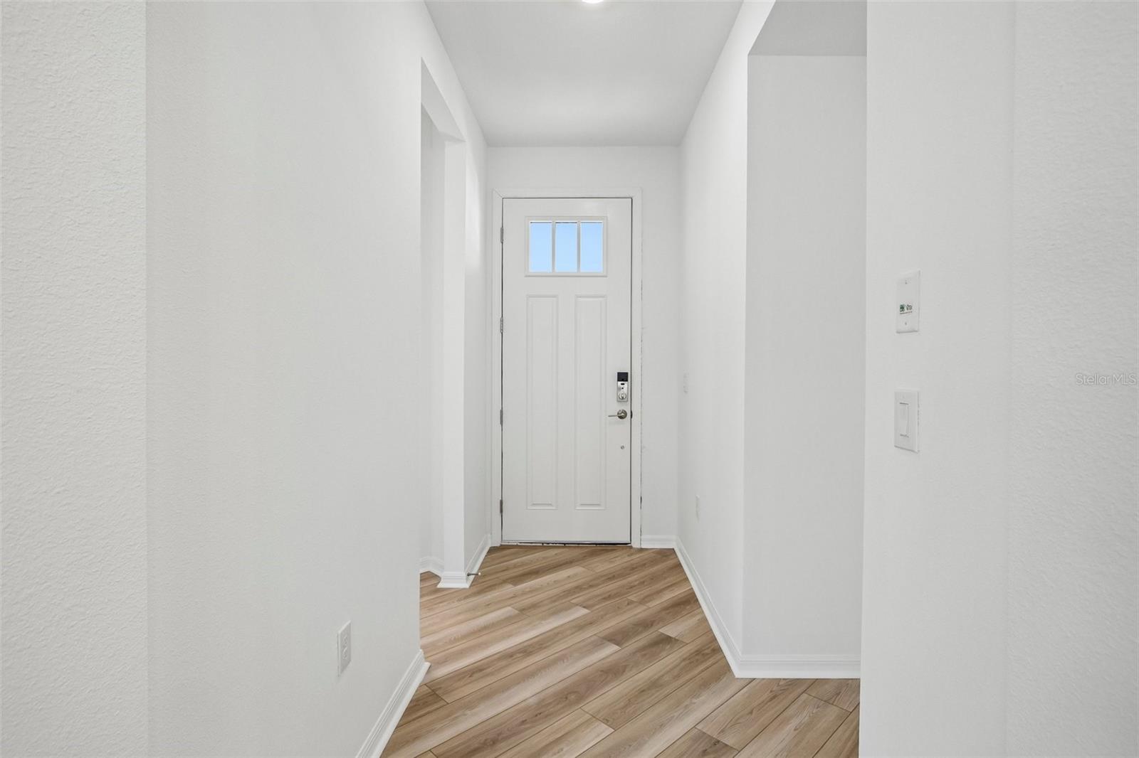 7012 Foxboro Way Property Photo 6