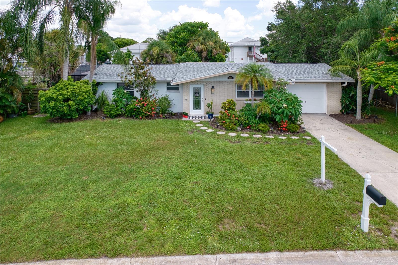 510 Dona Dr Property Photo 1