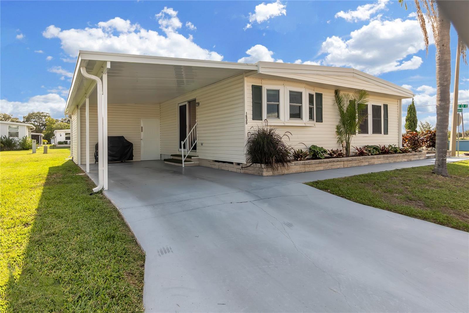 1535 45th Avenue Dr E Property Photo 1