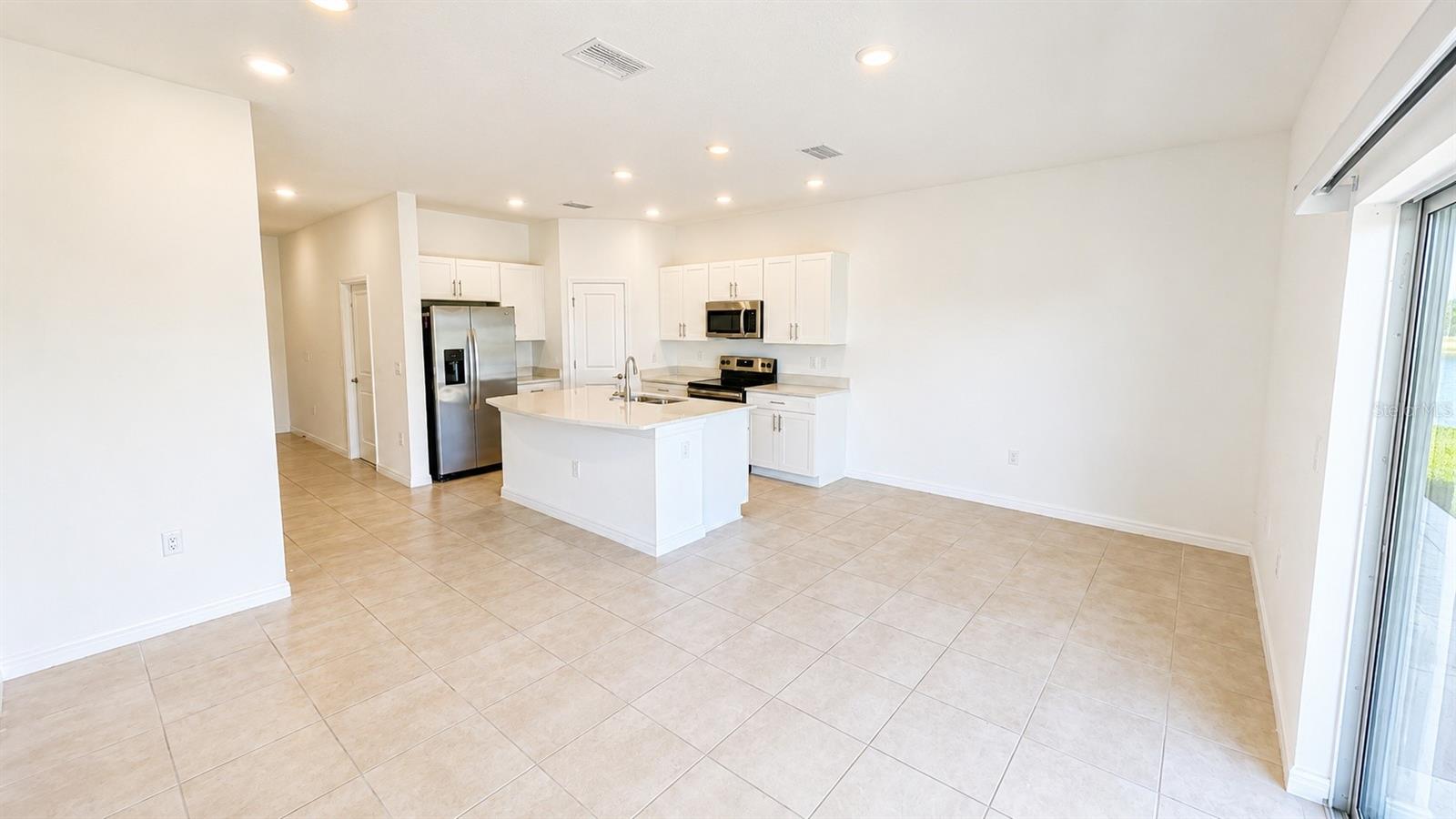 5686 Archipelago St Property Photo 8