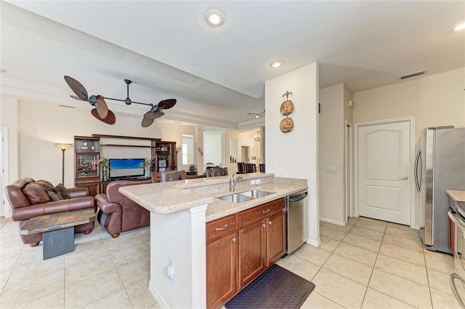 204 River Enclave Ct Property Photo 17