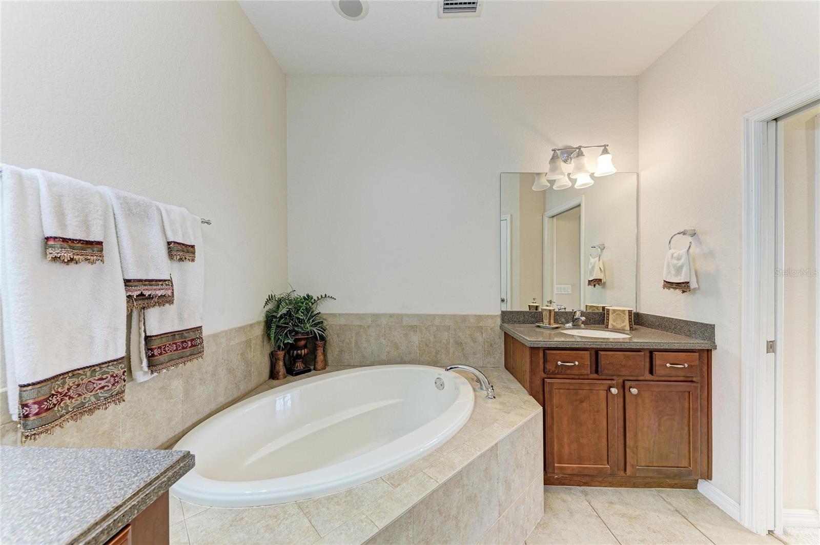 204 River Enclave Ct Property Photo 30