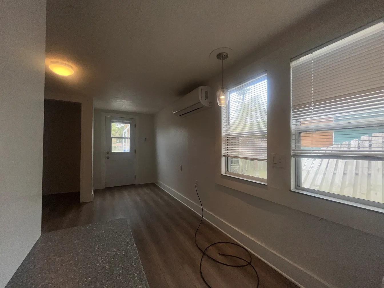 1713 29th St W Property Photo 3