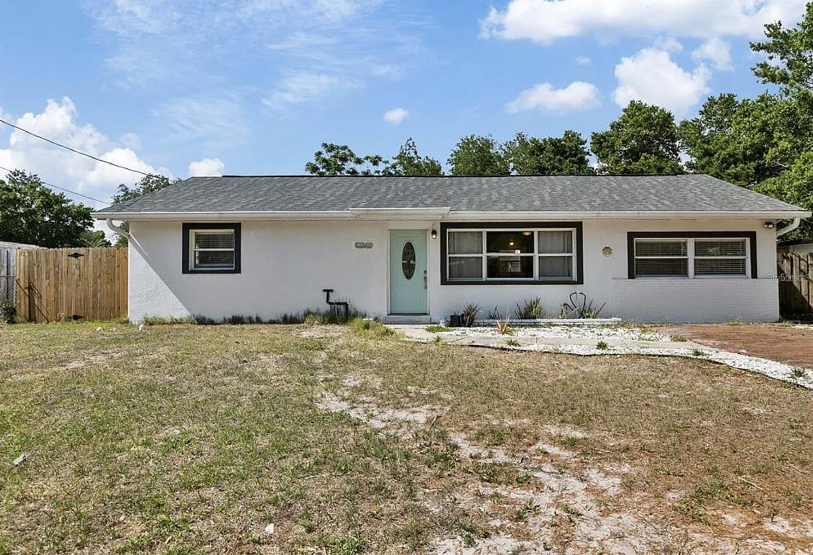 4111 W Montgomery Ter Property Photo 1