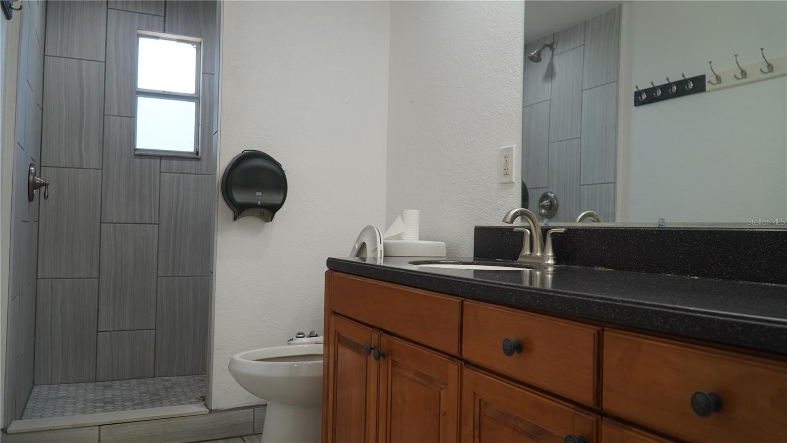 4111 W Montgomery Ter Property Photo 15