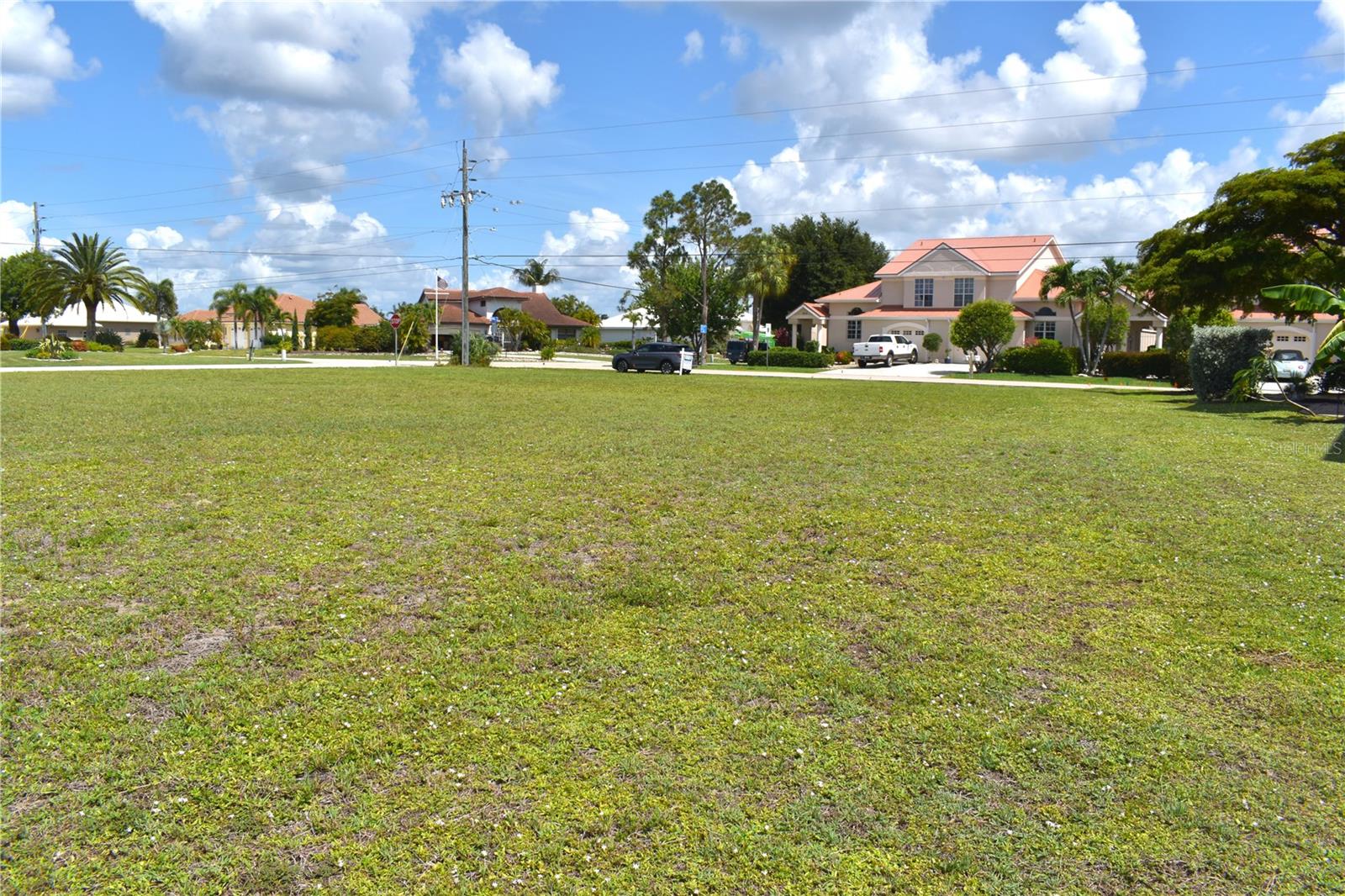 825 Via Tripoli Property Photo 6