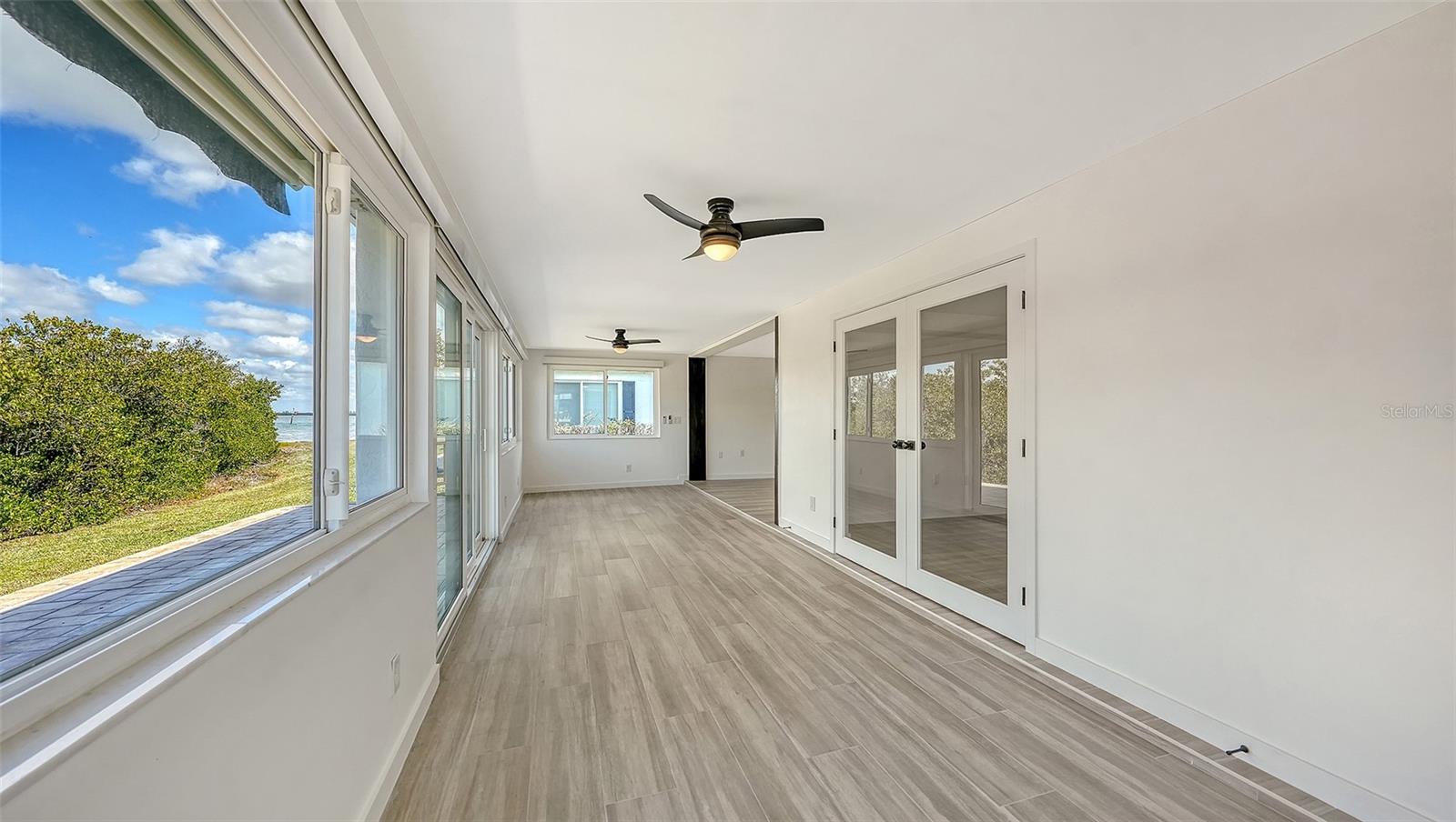 909 Spanish Dr N Property Photo 10