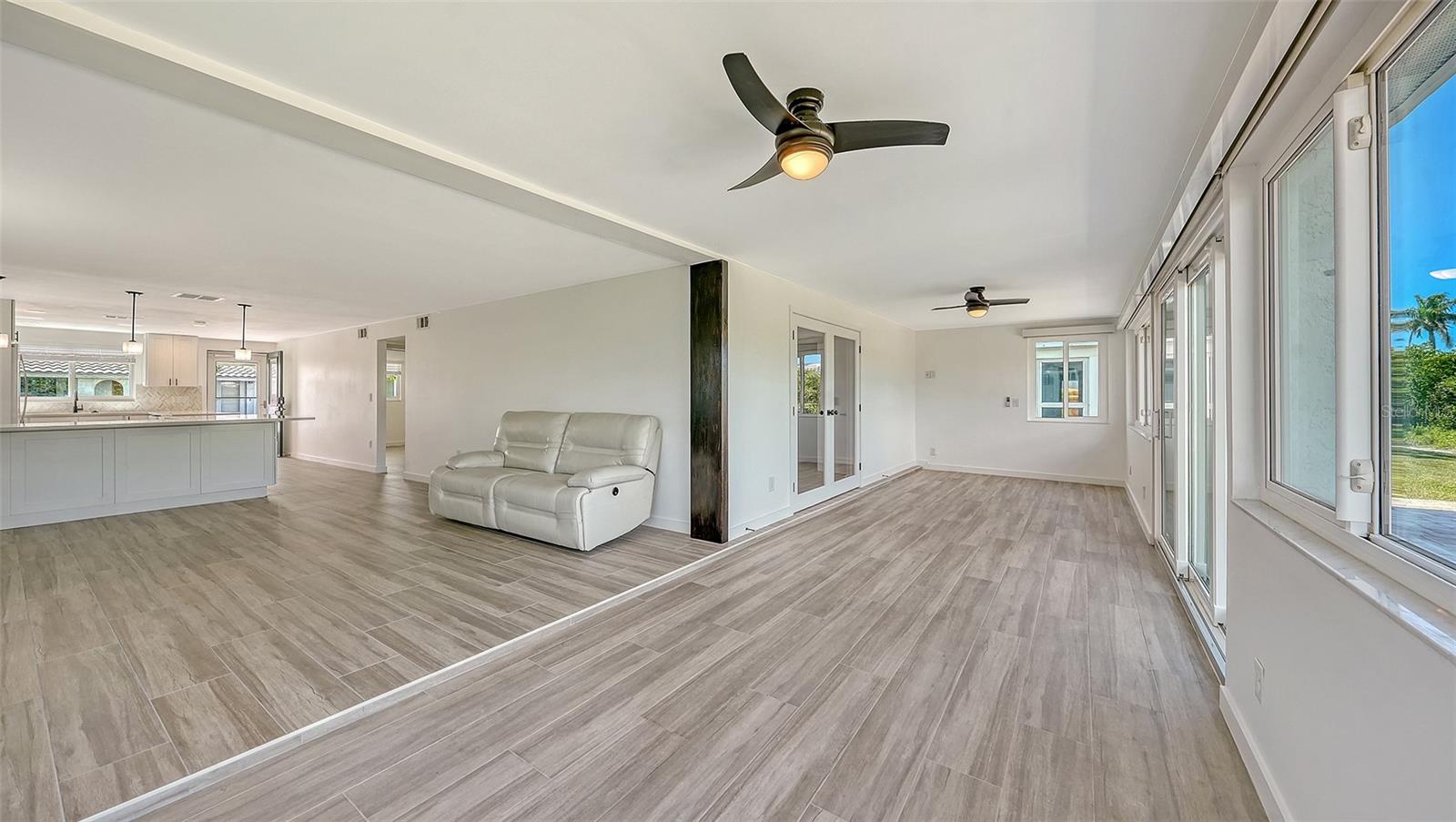 909 Spanish Dr N Property Photo 13