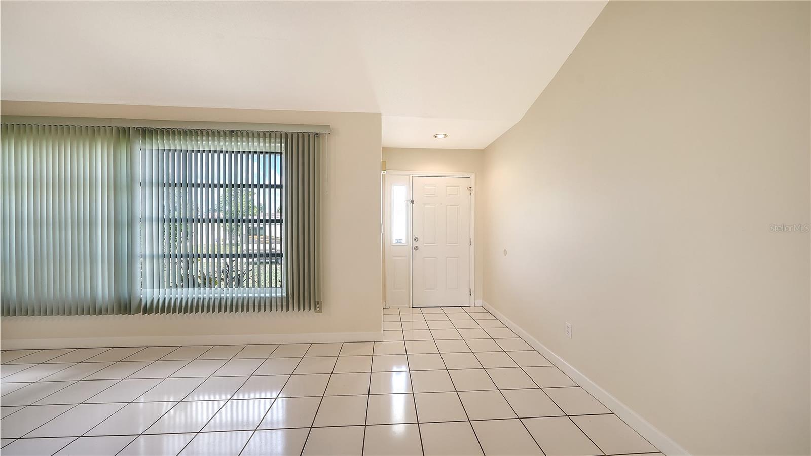 3826 Beeber St Property Photo 5