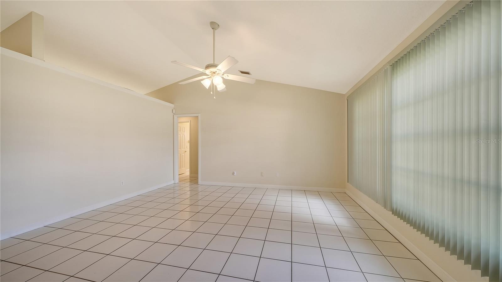 3826 Beeber St Property Photo 6