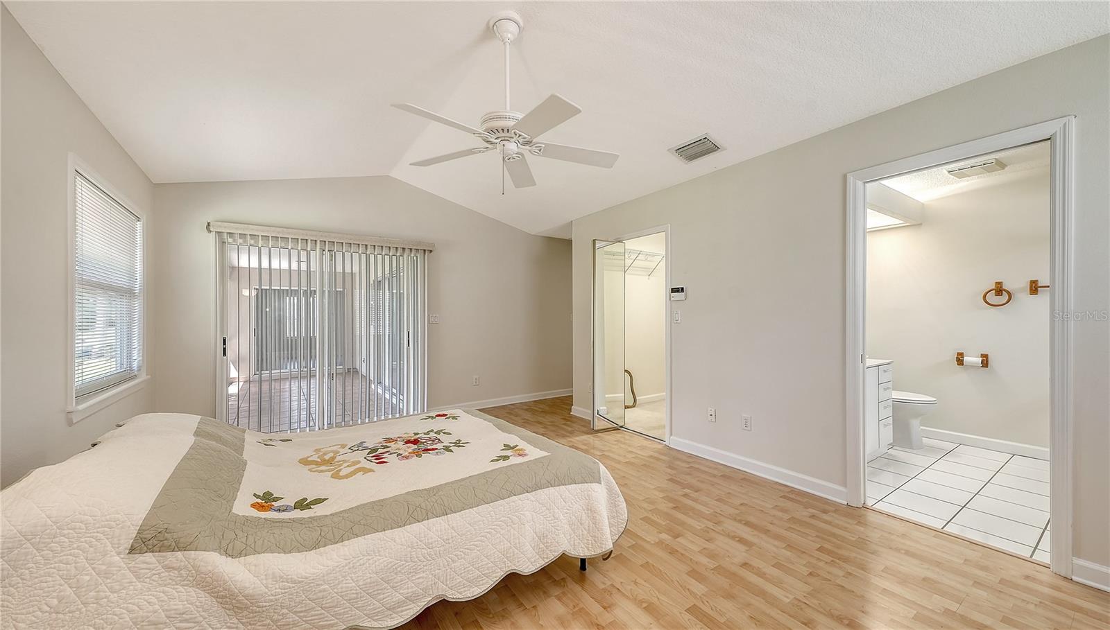 3826 Beeber St Property Photo 16