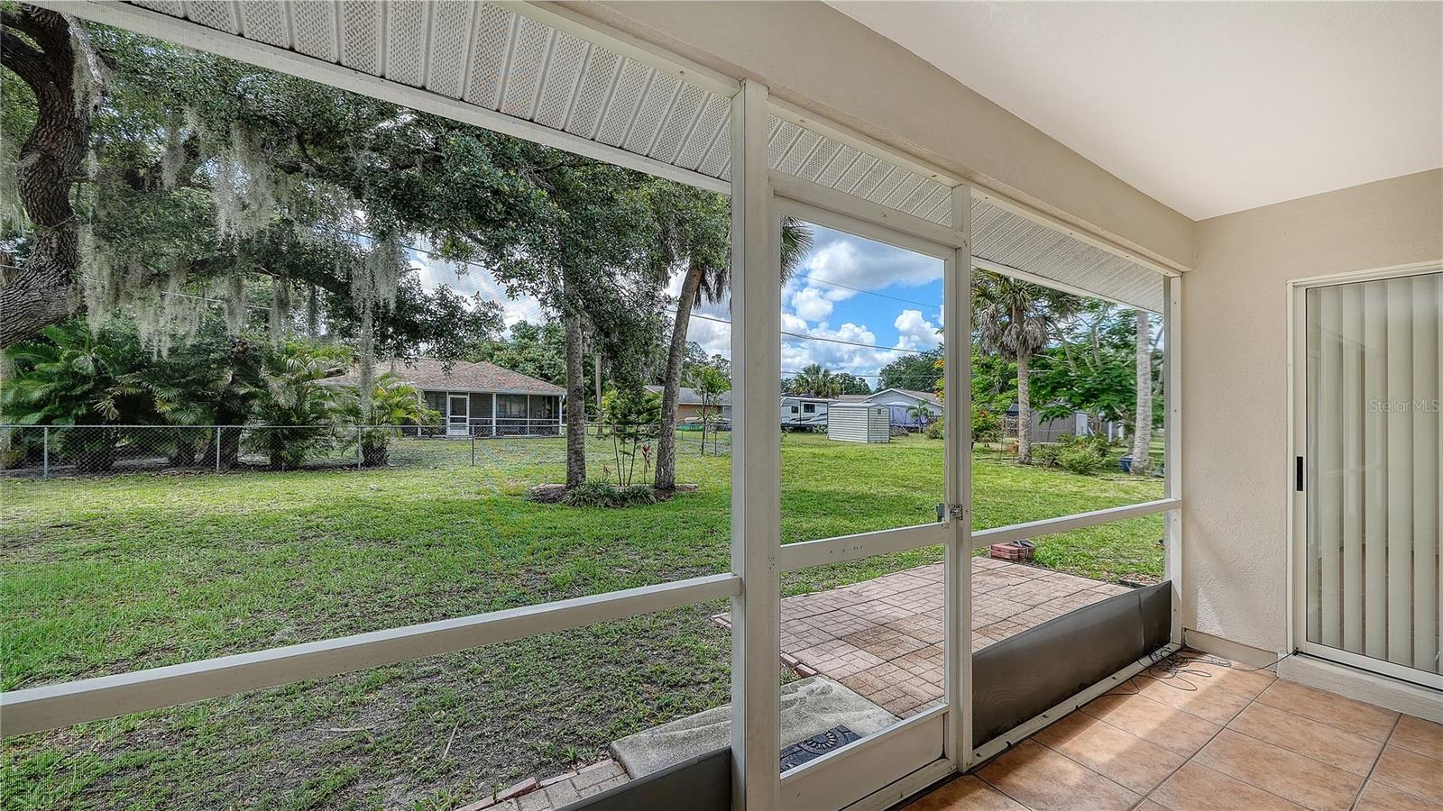 3826 Beeber St Property Photo 29