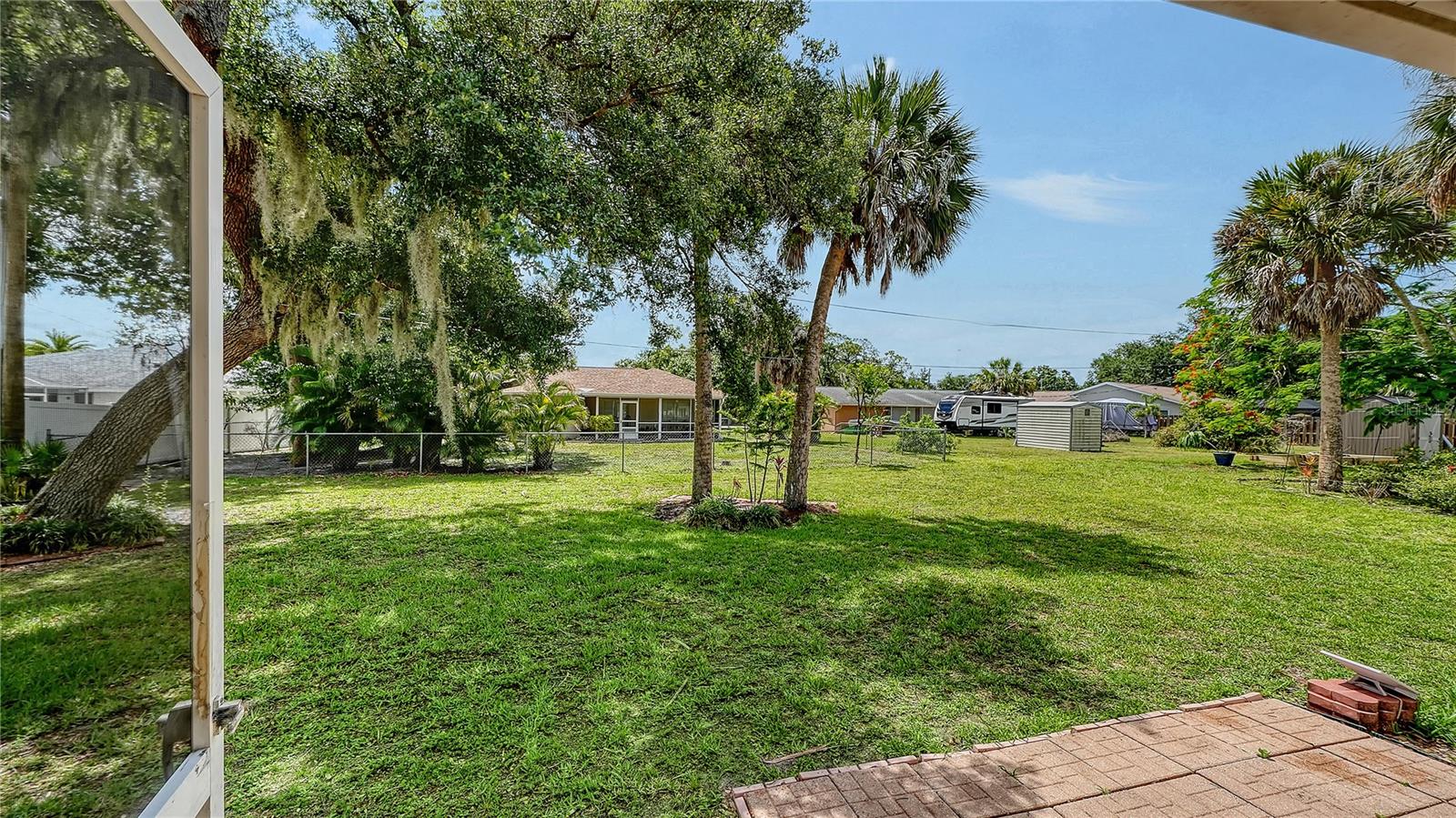3826 Beeber St Property Photo 31