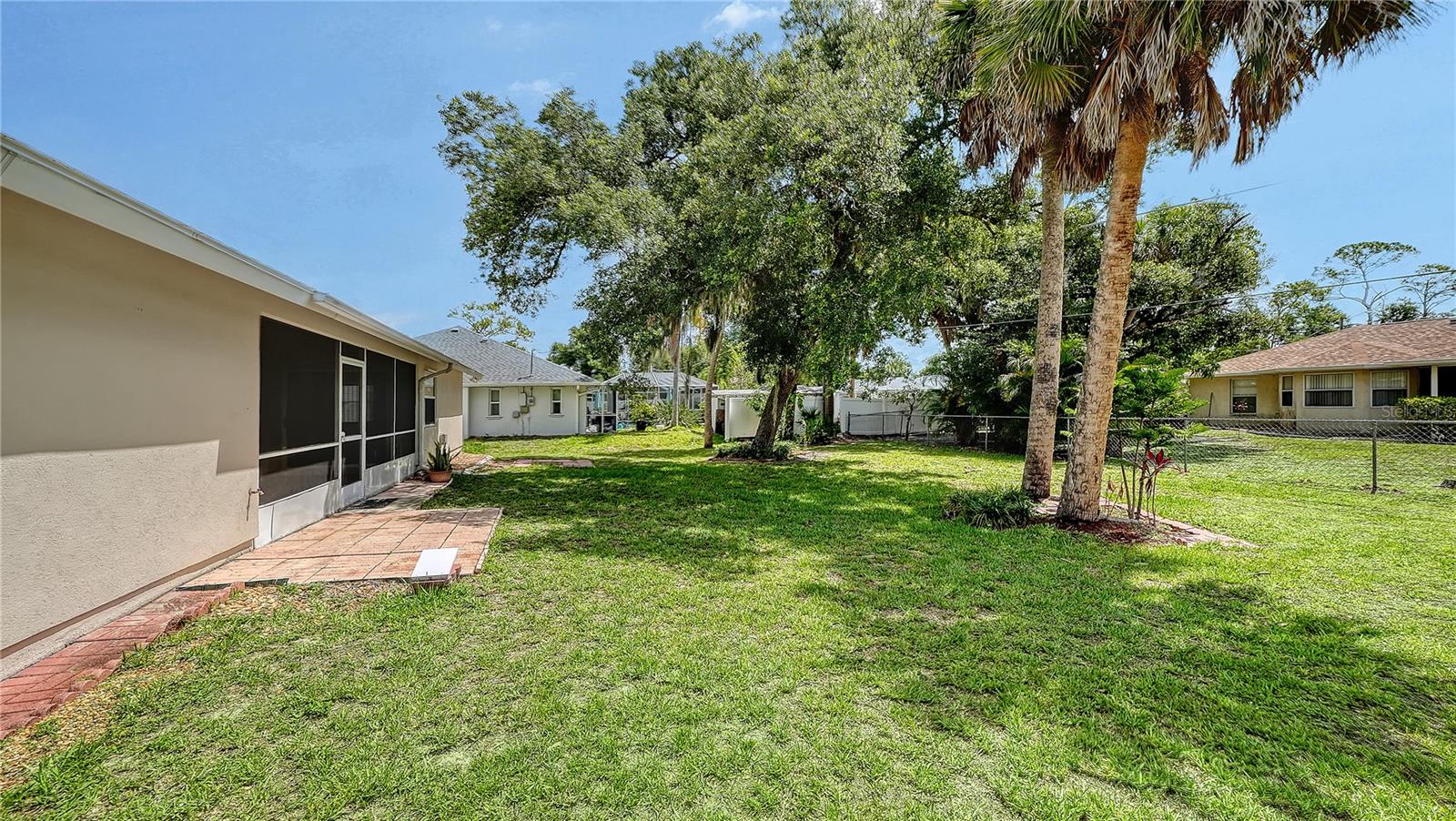 3826 Beeber St Property Photo 32