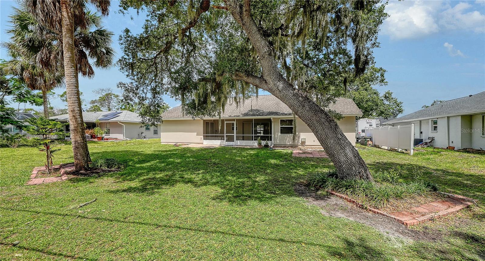 3826 Beeber St Property Photo 34