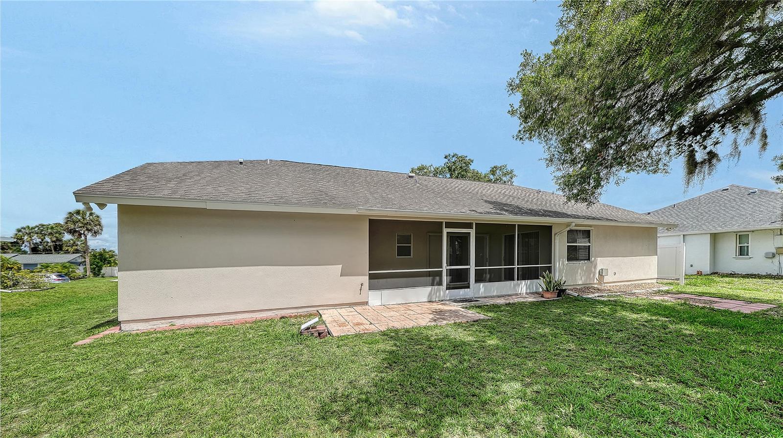 3826 Beeber St Property Photo 35