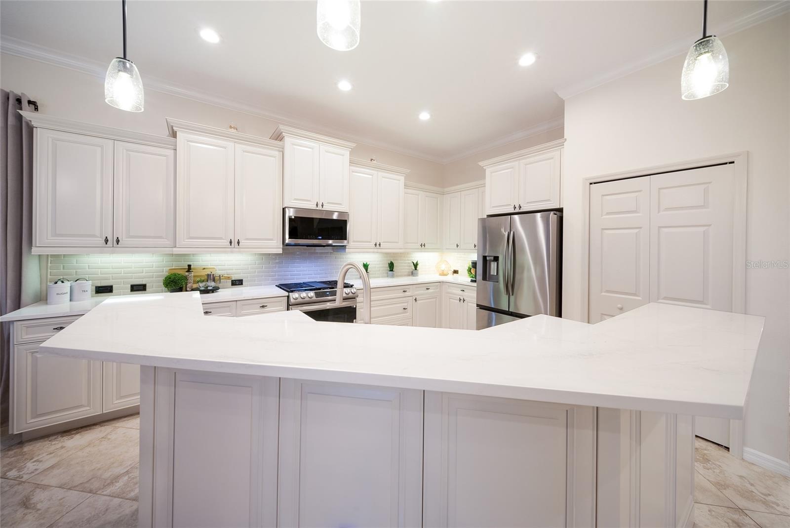 12710 Stone Ridge Pl Property Photo 24