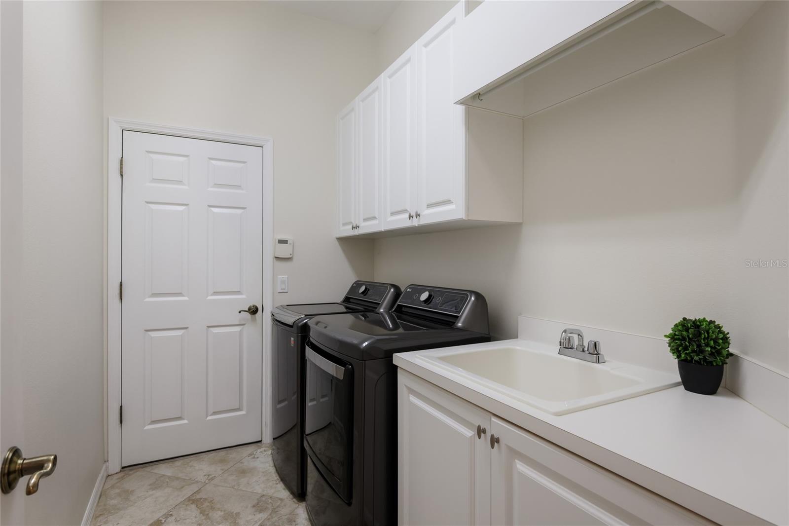 12710 Stone Ridge Pl Property Photo 55