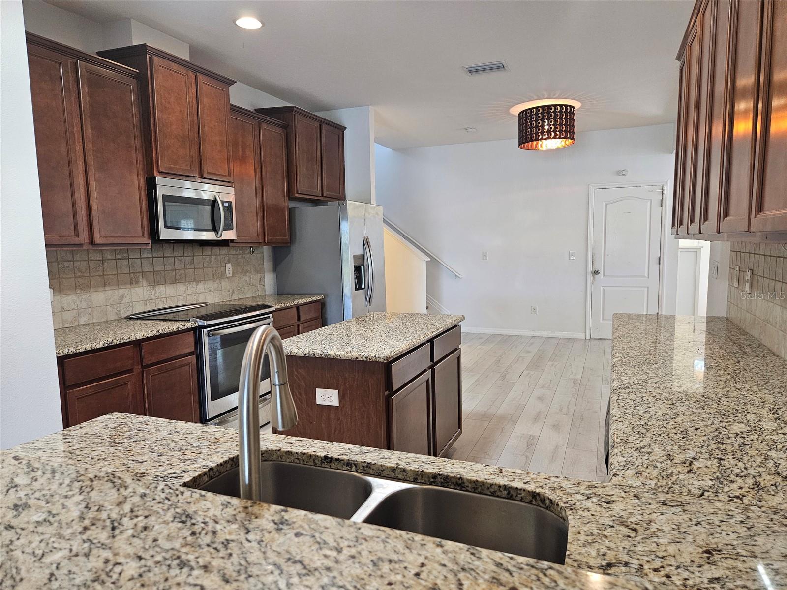 118 Peony Ct Property Photo 14