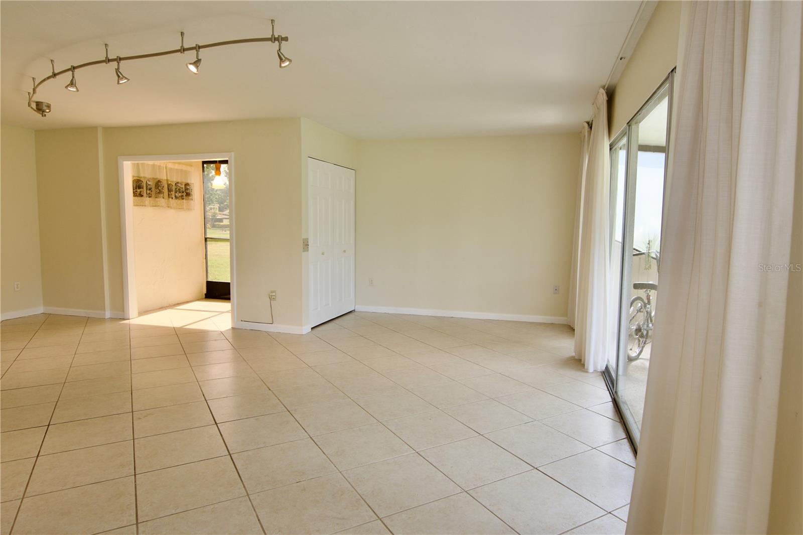 625 White Pine Tree Rd #23 Property Photo 10