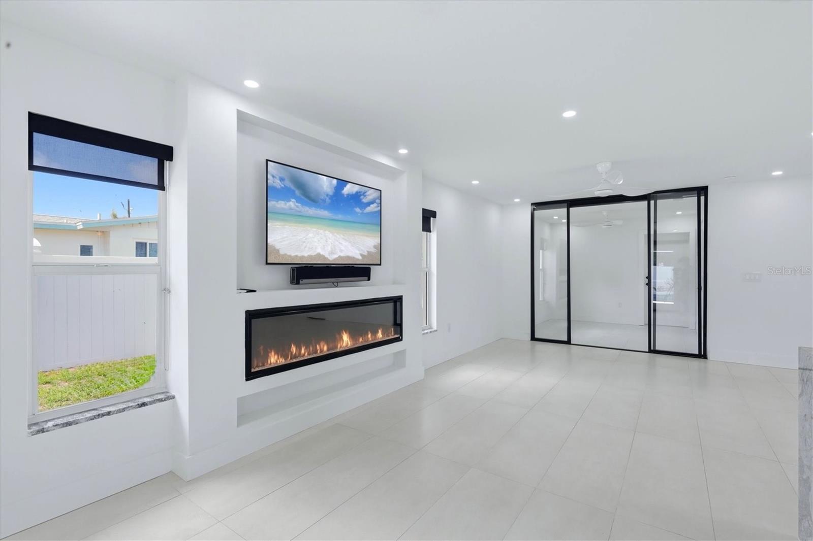 201 Honore Ave Property Photo 24