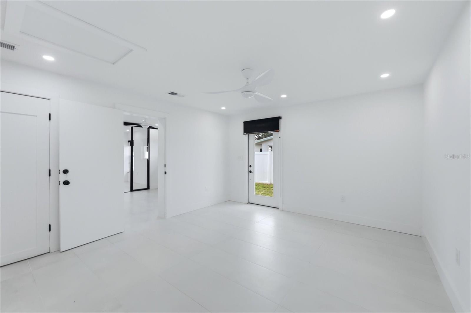201 Honore Ave Property Photo 35
