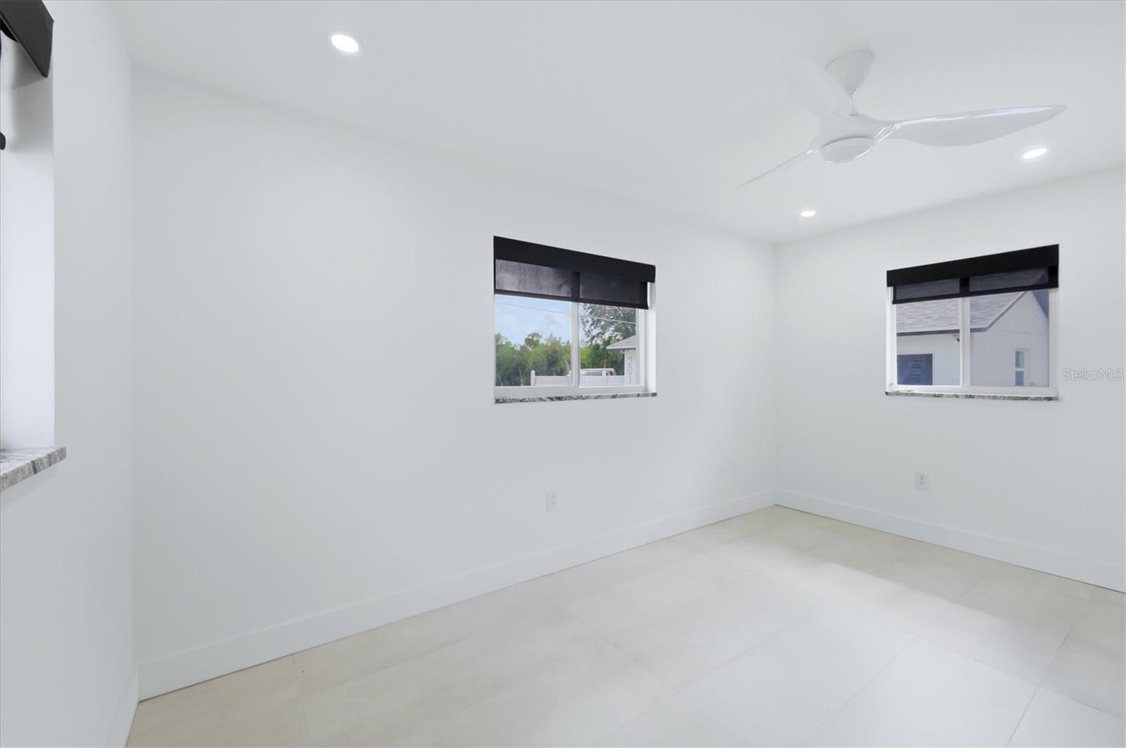 201 Honore Ave Property Photo 36